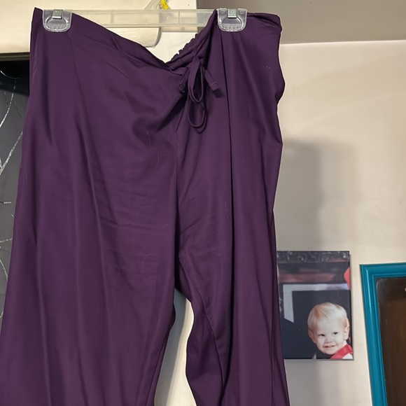 Eggplant Cherokee, uniform pants size medium - Picture 2 of 2